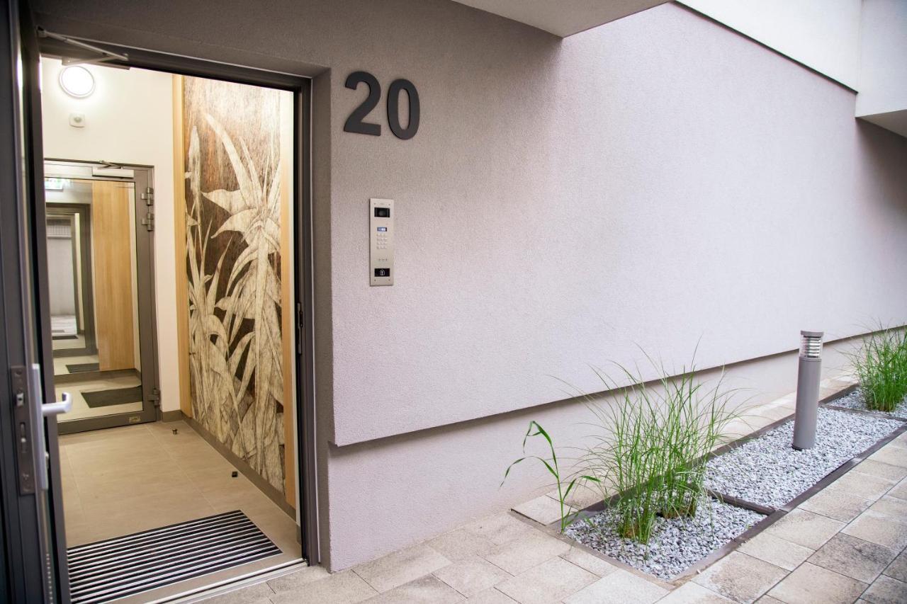 Apartamenty Z Tarasami - Moja กดิเนีย ภายนอก รูปภาพ